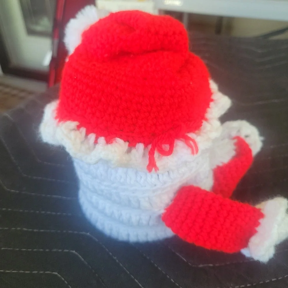 Christmas Santa Claus Handmade Toilet Paper Cover Crochet Bathroom Vtg 1980s